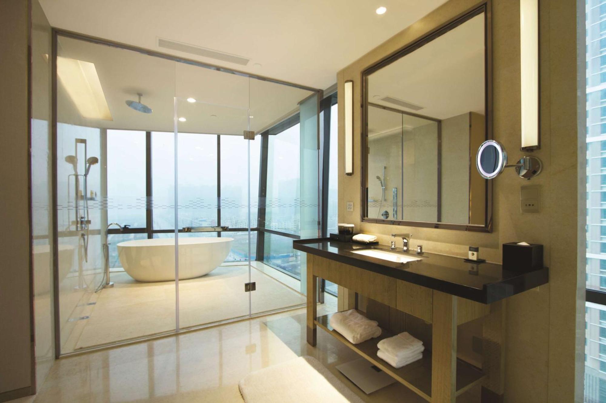 Doubletree By Hilton Heyuan Hotel Екстериор снимка